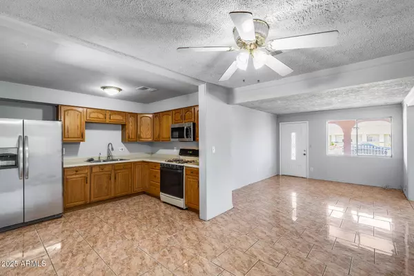 4225 N 27TH Drive, Phoenix, AZ 85017