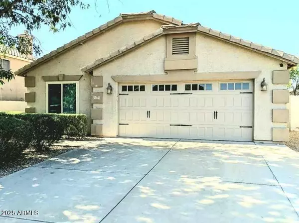 7435 W TRAILS Drive, Glendale, AZ 85308