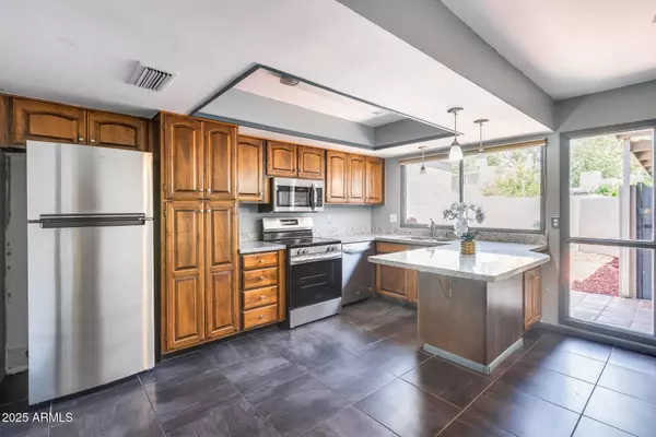 1822 W MARLETTE Avenue, Phoenix, AZ 85015