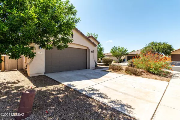 120 W Vuelta Friso, Sahuarita, AZ 85629