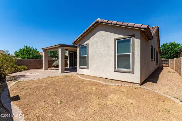 120 W Vuelta Friso, Sahuarita, AZ 85629