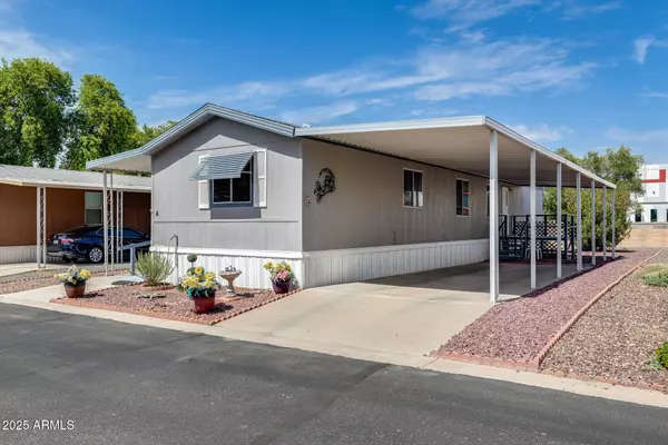 6227 N LITCHFIELD Road #4, Litchfield Park, AZ 85340