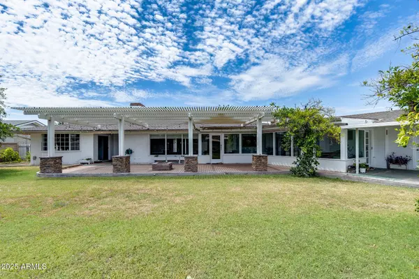 1834 E GLENCOVE Street, Mesa, AZ 85203