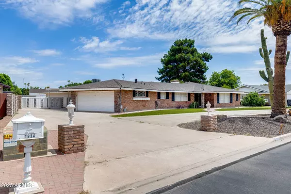 1834 E GLENCOVE Street, Mesa, AZ 85203