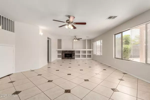 20616 N 8TH Street, Phoenix, AZ 85024