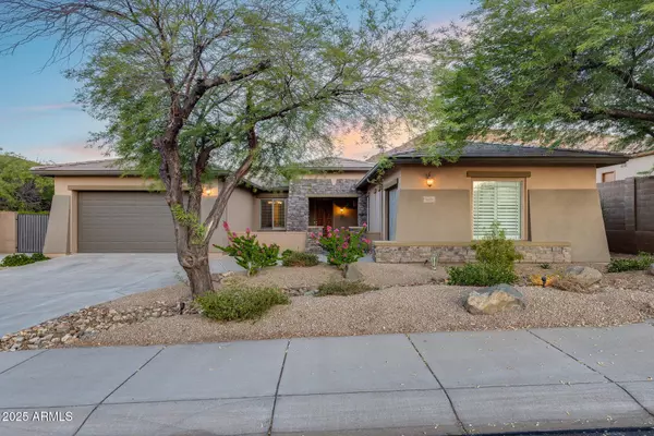 8657 W ROWEL Road, Peoria, AZ 85383