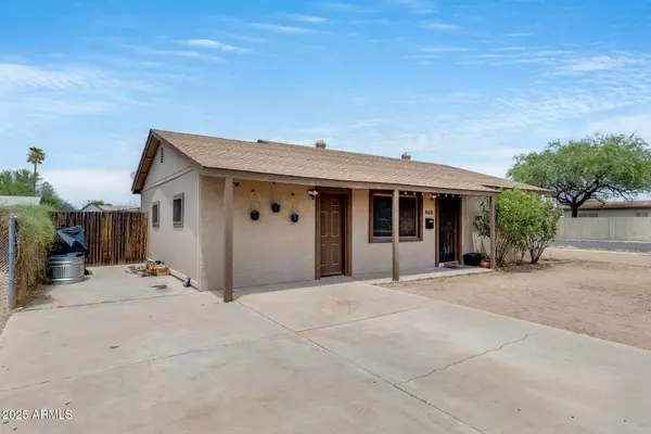 468 E GLADE Avenue, Mesa, AZ 85204