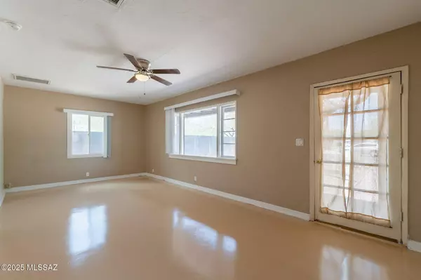 1229 N 4th Avenue, Tucson, AZ 85705