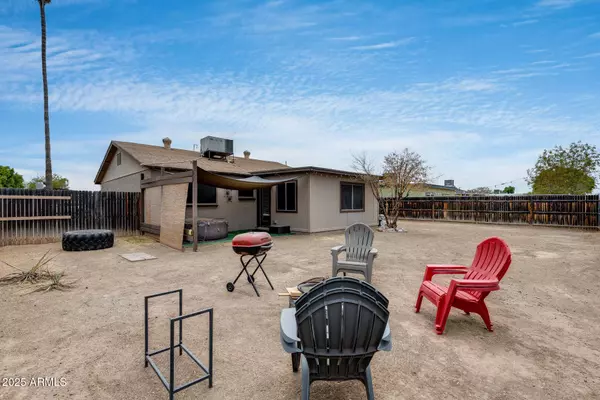 468 E GLADE Avenue, Mesa, AZ 85204