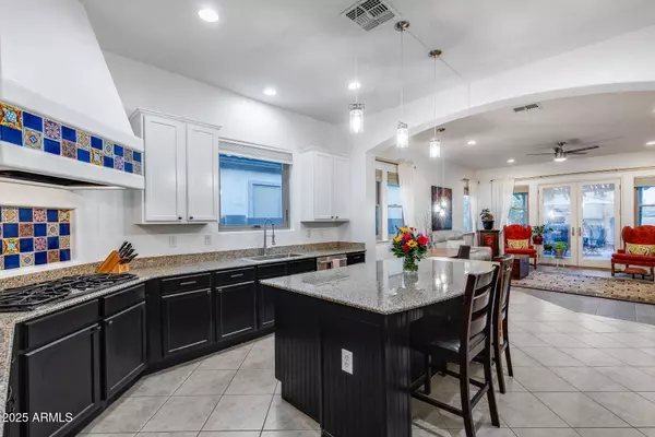 2341 W BRAMBLE BERRY Lane, Phoenix, AZ 85085