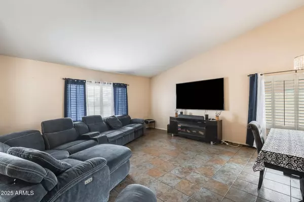 1766 E FREMONT Road, Phoenix, AZ 85042