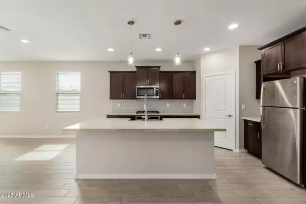 4337 E GALLOP Trail, San Tan Valley, AZ 85140