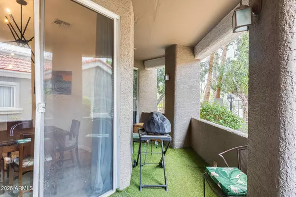 2929 W YORKSHIRE Drive #1008, Phoenix, AZ 85027