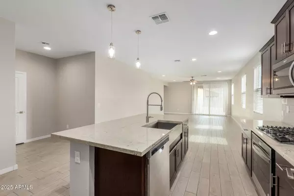 4337 E GALLOP Trail, San Tan Valley, AZ 85140