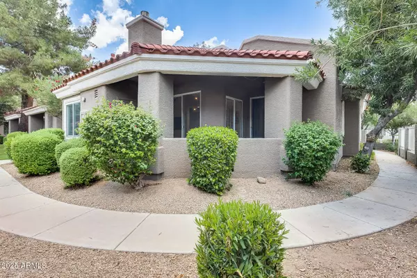2929 W YORKSHIRE Drive #1008, Phoenix, AZ 85027