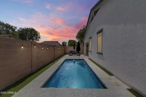 9183 W HEDGE HOG Place, Peoria, AZ 85383
