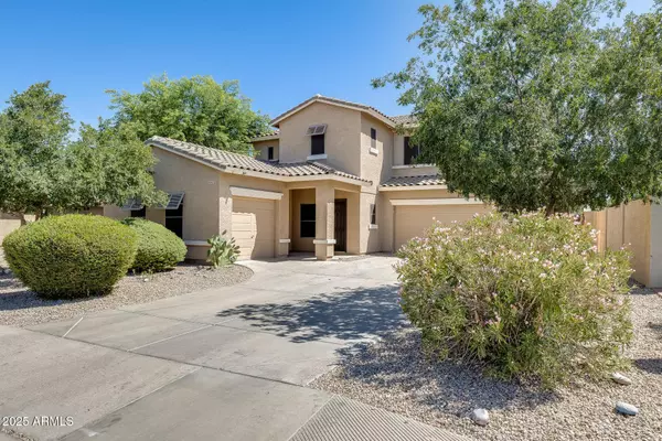 6627 S GARNET Way, Chandler, AZ 85249