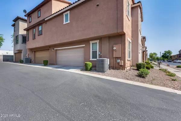 2039 N 77TH Drive, Phoenix, AZ 85035