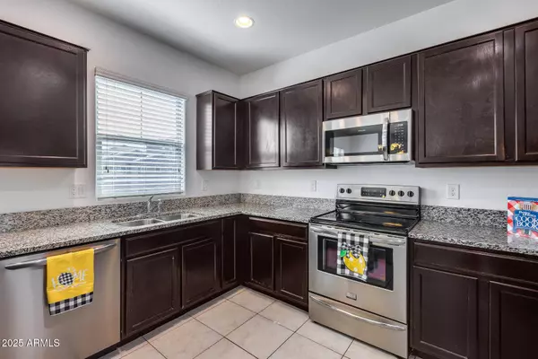 2039 N 77TH Drive, Phoenix, AZ 85035