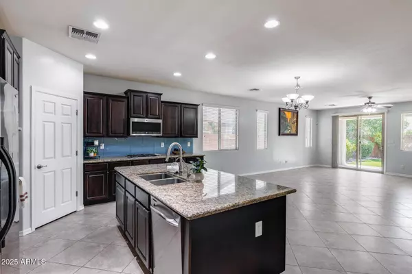 4723 W BUCKSKIN Trail, Phoenix, AZ 85083