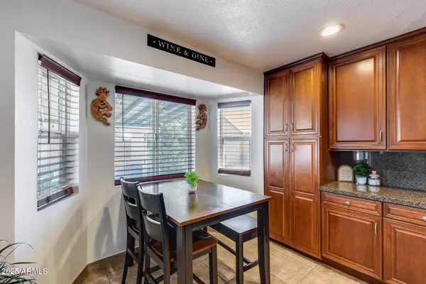 5943 W MONTE CRISTO Avenue, Glendale, AZ 85306