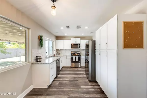 12018 N 41ST Avenue, Phoenix, AZ 85029