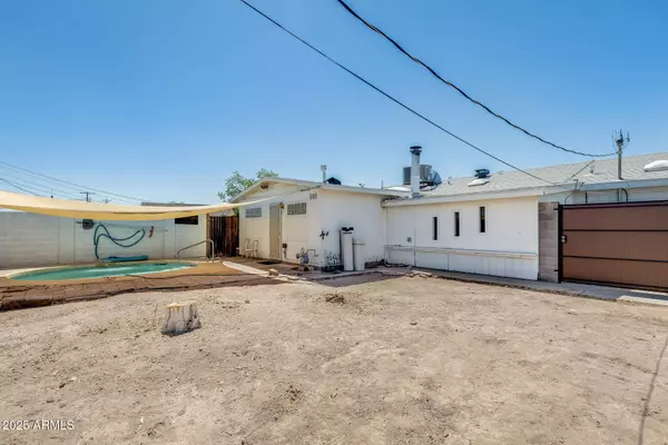 11218 W MONTANA Avenue, Youngtown, AZ 85363