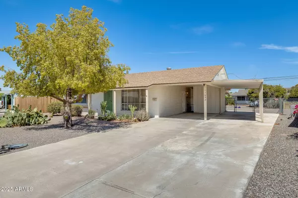 11042 W CANTERBURY Drive, Sun City, AZ 85351