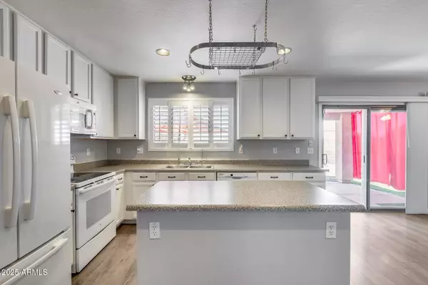 45722 W BARBARA Lane, Maricopa, AZ 85139