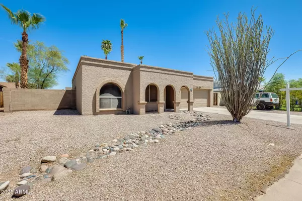 808 W KILAREA Avenue, Mesa, AZ 85210