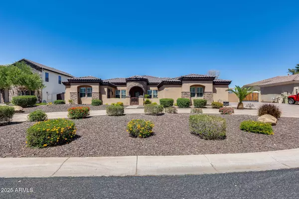 8024 W VISTA Avenue, Glendale, AZ 85303