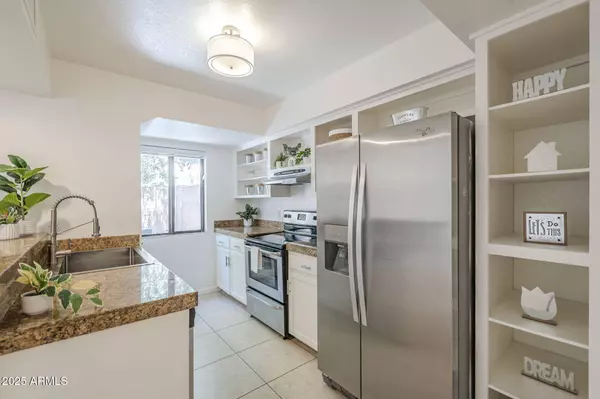 3051 E WINTERHAVEN Drive, Tucson, AZ 85716