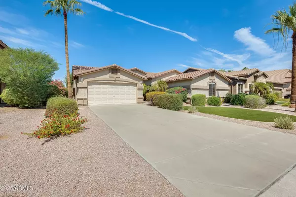 1568 S WESTERN SKIES Drive, Gilbert, AZ 85296