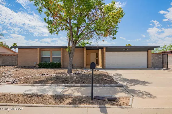 3401 W Westfal Drive, Tucson, AZ 85741