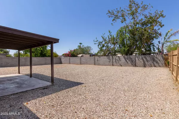 4344 E MICHELLE Drive, Phoenix, AZ 85032