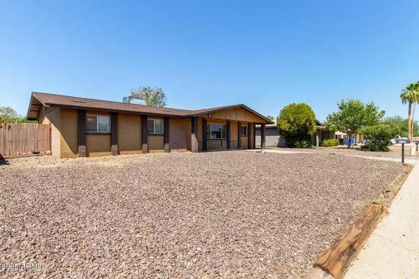 4344 E MICHELLE Drive, Phoenix, AZ 85032