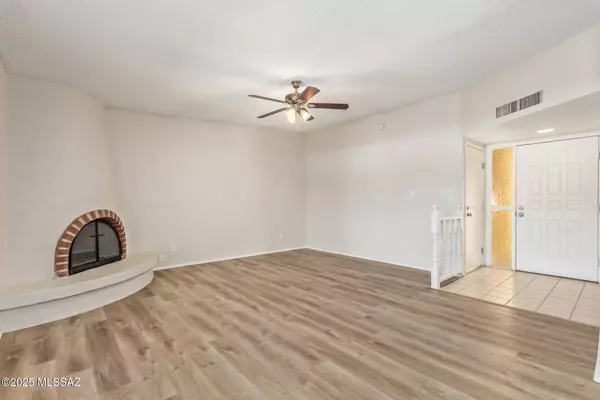 3401 W Westfal Drive, Tucson, AZ 85741