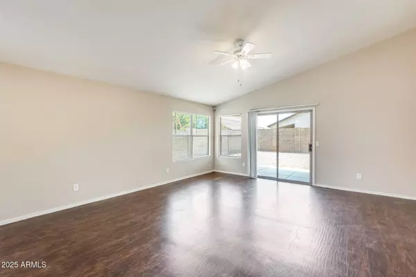 9829 E OSAGE Avenue, Mesa, AZ 85212