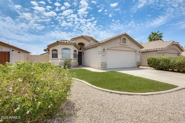 9829 E OSAGE Avenue, Mesa, AZ 85212