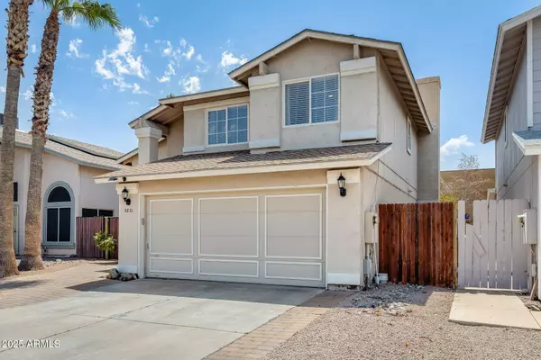 3821 W CAMINO DEL RIO --, Glendale, AZ 85310