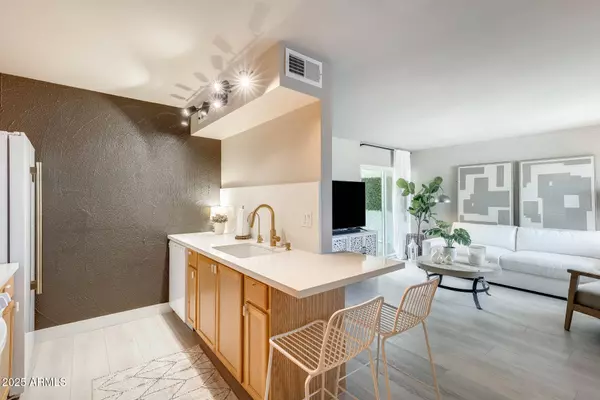 3313 N 68TH Street #119, Scottsdale, AZ 85251