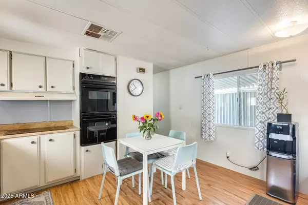 939 N ACACIA Road #8, Apache Junction, AZ 85119