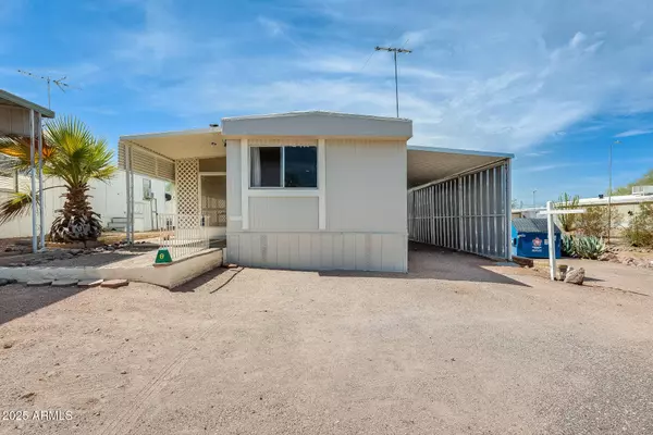 939 N ACACIA Road #8, Apache Junction, AZ 85119