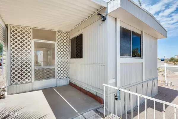 939 N ACACIA Road #8, Apache Junction, AZ 85119