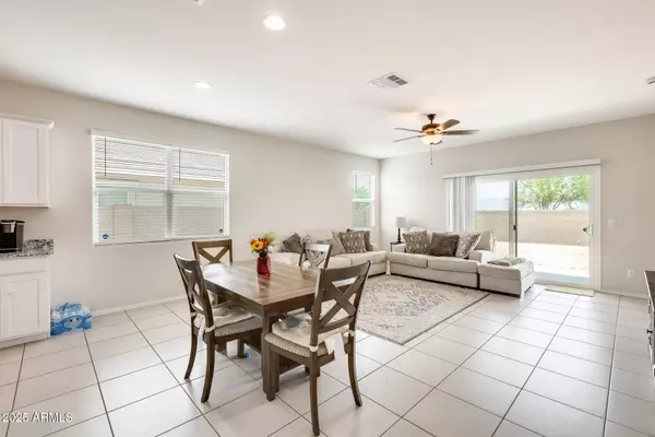 10333 W SONRISAS Street, Tolleson, AZ 85353