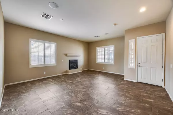 5702 W LYDIA Lane, Laveen, AZ 85339