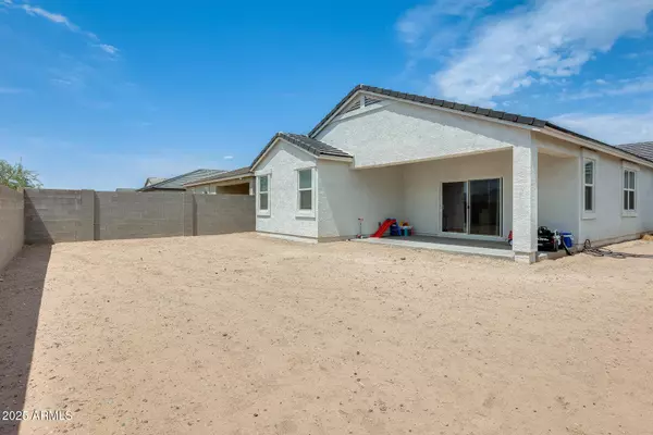 10333 W SONRISAS Street, Tolleson, AZ 85353