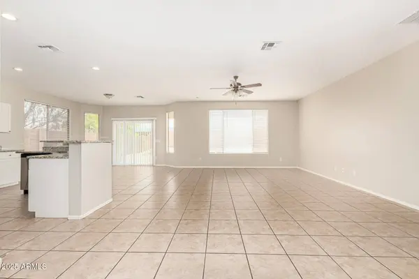 2313 W CARTER Road, Phoenix, AZ 85041