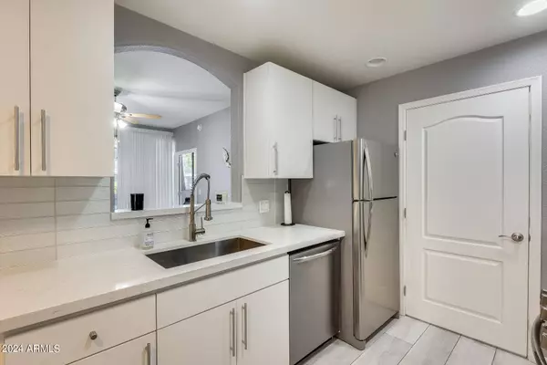 6900 E PRINCESS Drive #1145, Phoenix, AZ 85054