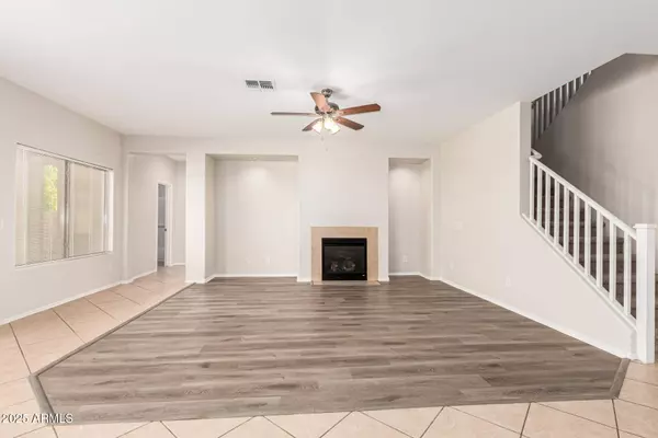 4633 E GLENEAGLE Drive, Chandler, AZ 85249